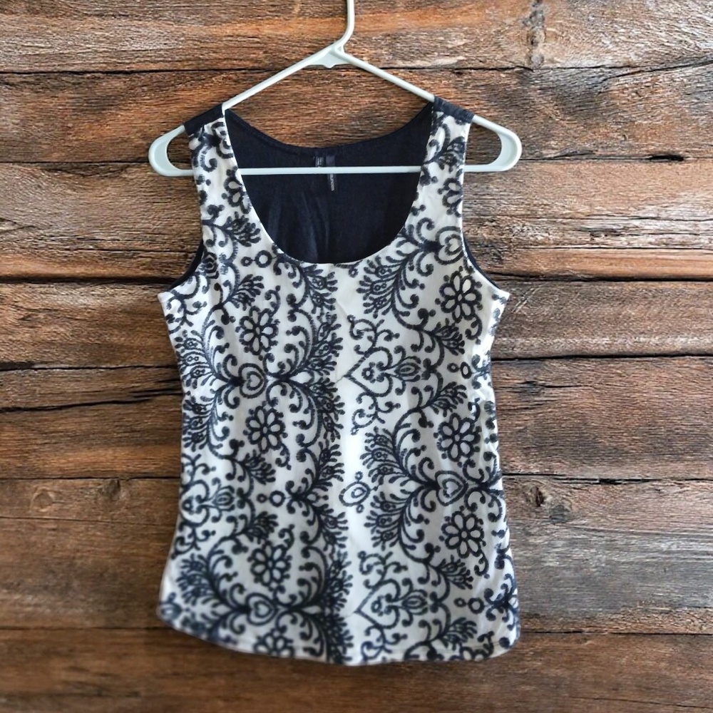 Maurices - Women's Tank Top - Size Medium